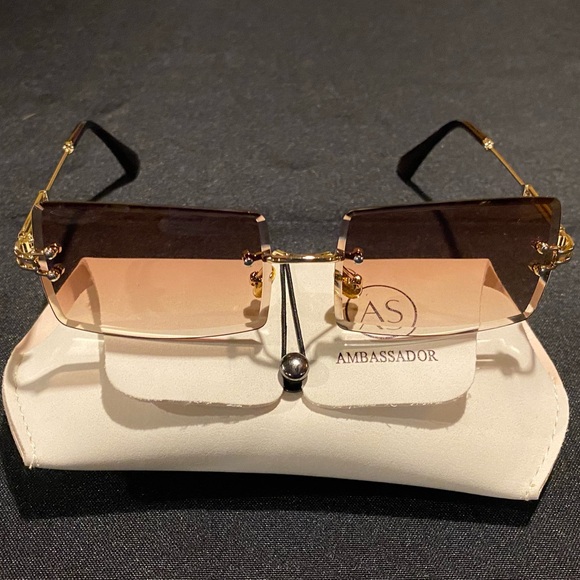 ambassador Accessories - Gold Square Frame Sunglasses NWOT